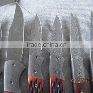 NEW in Stay in 2013 Quality Fashionable Small Size Handmade Damascus Folding Blade Knife thumbnail-1