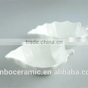 Beautiful Small White Porcelain Leaf-shaped Plate thumbnail-2