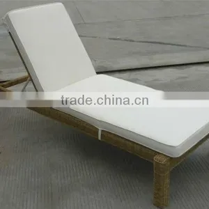 Wilson and Fisher Patio Furniture Rattan Sun Lounger thumbnail-5