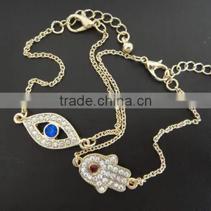 Rhinestone Paved Hamsa Hand Fatima Hand Evil Eye Charm Bracelet High Quality Goldfill Chain Bracelet thumbnail-1