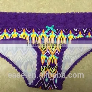 T Pants Fashion Intimates Briefs Sexy Embroidery G-Strings Sexy Lady Lace Underwear thumbnail-2