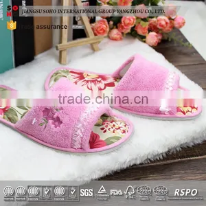 2017 Attractive Design Flat Resort Logo Embroidered Velvet Eva Hotel Slippers Indoor Slipper thumbnail-1