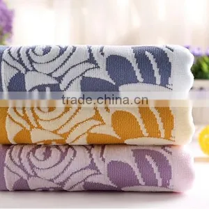 Best Quality Beautiful Design Jacquard Fabric Egyptian Cotton Terry Towel From China Manufactory thumbnail-4