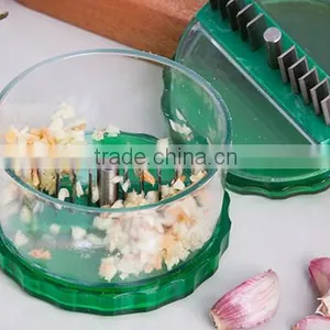 KH Steady Product Quality Garlic Press thumbnail-3