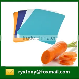 Non-Slip Colored Kitchenware Cutting Board thumbnail-3