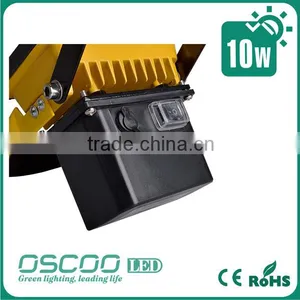 Led Portable Floodlight 10watt Rechargebale With Handle Portanble thumbnail-4