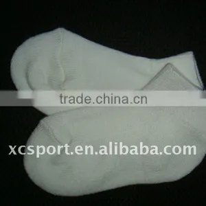 White Cotton Socks thumbnail-1