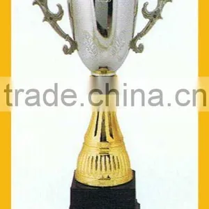 Plastic Trophy/HB4067 thumbnail-1