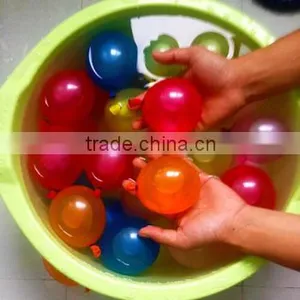 Bunch Balloons Fighting Magic Water Balloons thumbnail-1
