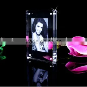 Plexiglass Frames Magnet thumbnail-1