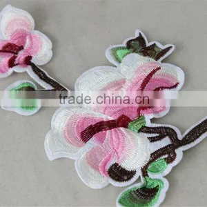 Beautiful Pink Color Wild Peach Flower Embroidery Patch Fashion Applique Polyester Logo Patches for Garment thumbnail-5
