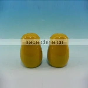 OEM Ceramic Salt& Pepper Shaker For Kitchen thumbnail-1