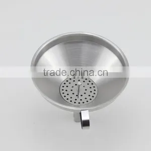 Wide Mouth Stainless Steel Funnel With Detachable Strainer thumbnail-2