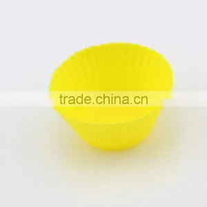 Yellow Fashion Design Silicone Cupcake Cups Mold thumbnail-1