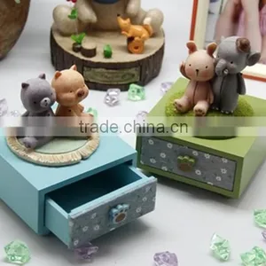 Lovely Graceful Pretty Wooden Jewellery Box thumbnail-2