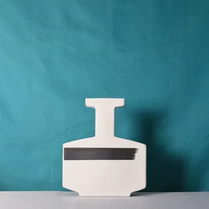 Flat T Letter Chinese Modern Simple Ceramic Flower Vase For Hallway Decor thumbnail-4