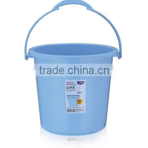 Round Plastic Large Bucket With Lid and Handle thumbnail-3