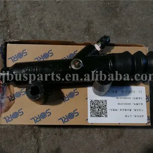 Universal Bus Spare Parts 16042210700 Bus Clutch Master Cylinder thumbnail-4