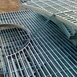 Steel Grating Stair Treads With Serrated Nosing Anti-Slip Surface for Industrial Walkways thumbnail-5