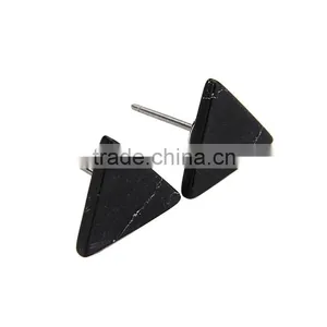 Hot Sale American Designs Natural White and Black Marble Stone Trangle Stud Earrings Supplier's Choice thumbnail-4