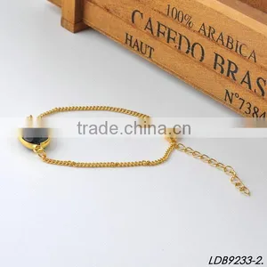 Delicate Gold Chain Oval Glass Bracelet thumbnail-6