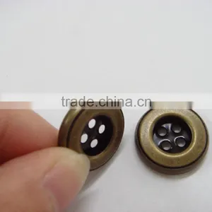17.5 mm Metal Alloy Antique Brass 4 Holes Button thumbnail-3