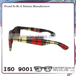 Fantastic Pattern Design Soft Touch pc Graduated Lens Sunglasses Available thumbnail-2