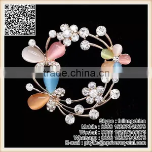 Angel Wings Crystal Pendant Brooch Ruby Diamond Rhinestone Brooch Pin thumbnail-2