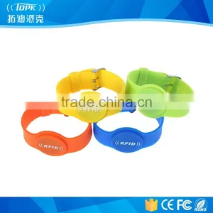 125kHz Lf Em4100/4102/4200 RFID Bracelet Tag With Water Parks, Theme Parks thumbnail-1