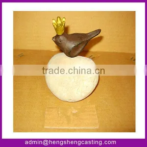 Cast Iron Bird Crafts With a Crown thumbnail-1