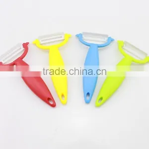 Different Color Super Blade Ceramic Peeler thumbnail-1