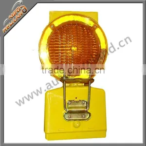 Solar Barricade Warning Light thumbnail-1
