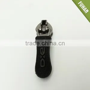 Directly Factory Provide Eco-friendly Silicone Zip Puller thumbnail-2
