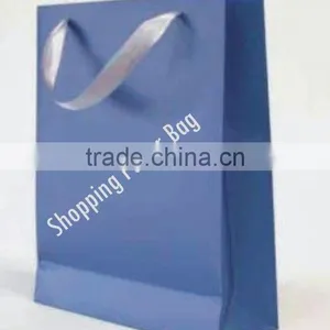 Paper Bags With Glossy Finish and Matching Rope Handles thumbnail-1
