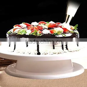 11" Plastic Cake Decorating Turntable thumbnail-2