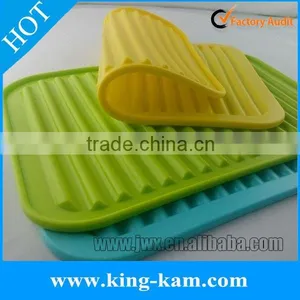 Kitchenware Products Hot Bowl or Utensil Placemat thumbnail-1