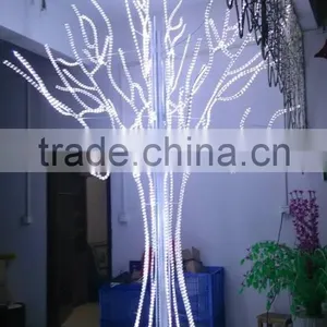 Iron Frame Solar Powered Christmas Tree thumbnail-4