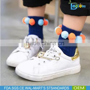 Fashion High Quality Wholesale Baby Cotton Socks Circle Ball Decoration Kids Socks thumbnail-2