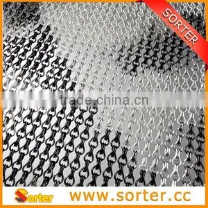 Different Color Metal Chain Wall Hanging Decorations for Office Building thumbnail-1