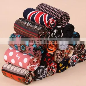 Gaze de Paris Pattern Printed Spring&Winter Simple Neck Warmer Infinity Scarf thumbnail-2