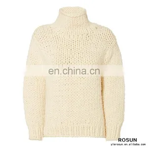 100% Manhand Chunky Knitted Turtlenck Long Sleeves Sweater In White thumbnail-2