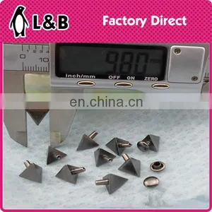 10*13mm Wholesale Popular New Fashion Bifurcated Triangle Design Rivet thumbnail-3