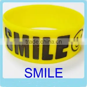 Fancy Silicone Bracelet Key Ring Hot Selling thumbnail-1