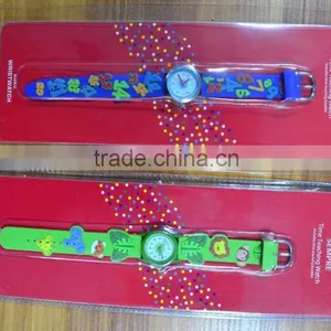 New Stylish Trendy Popular Silncone Kids Watch With Colorful Strap Watch thumbnail-3