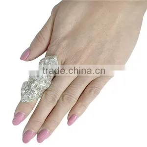 New Arrival Hollow Crystal Link Finger Ring Womens Fashion Ring Jewelry thumbnail-3