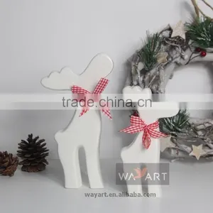 Red and White Christmas Reindeer of Xmas Decoration thumbnail-3