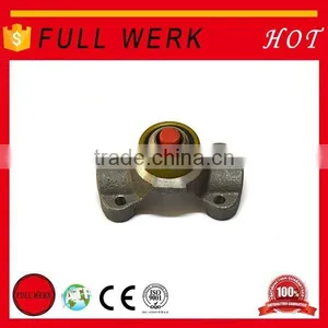 Hot Sell CV Centre Yoke, Universal Joint Coupling, Drive Shaft Tractor 4wd for Sale on F Ord,R2-21-0841 thumbnail-1