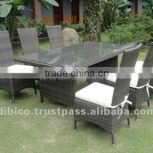 Model Style Outdoor Dining Set 2012 thumbnail-1