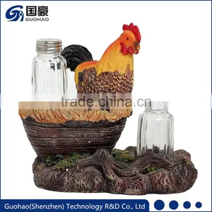 Resin Souvenir With Hens and Roosters thumbnail-1