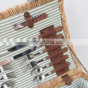 Romantic Wicker Basket Cane Western Picnic Basket for Camping thumbnail-5